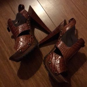 Jessica Simpson heels